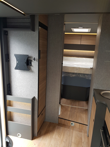 Remolque de Viaje Familiar Móvil de Lujo Ajustable de un Solo Lado De Thleffs Trend 2024, para 4 a 6 Pasajeros, Emisión Euro 6, Uso Doméstico - Product Image 3