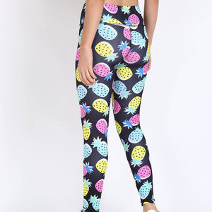 Leggings tendance à imprimé intégral, pantalon de yoga à imprimé intégral, matière douce et extensible, parfait pour les vêtements de fitness - Product Image 3