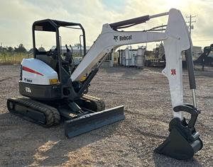 Tractor Usado 2013 E35 con Motor y Caja de Cambios, Listo para la Venta, Mini Excavadora - Product Image 3