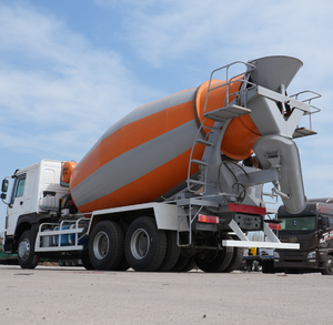 Camion malaxeur à béton HOWO Sinotruk d'occasion, prêt à être expédié, à bas prix, avec moteur, à vendre - Product Image 4
