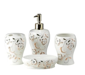 Juego decorativo de baño de resina duradera, juegos de decoración de baño de restaurantes y hoteles para el hogar de alta calidad, juegos de baño a granel de tendencia superior - Product Image 3