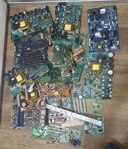 Déchets de cartes mères et de cartes électroniques pour le recyclage – Déchets électroniques informatiques de haute qualité pour la récupération de l'or - Product Image 4