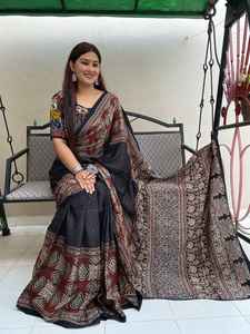 Nouvelle collection festive Soft Lichi Silk Saree avec Rich Pally Jacquard Work Soft Dola pour les vêtements indiens et pakistanais - Product Image 6