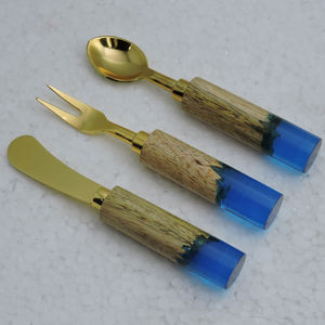 Cubiertos de resina de último diseño, mango de madera y acero inoxidable con utensilios de cocina chapados en oro de alta calidad - Product Image 5