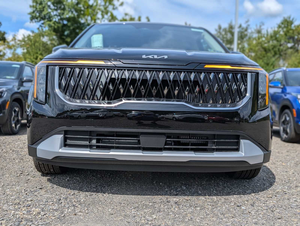 Nueva Minivan Carnival Hybrid EX FWD 2024 con Motor de 1.6L de Aspiración Natural, Techo Panorámico de Aleación de Aluminio y Cuero, Automática - Product Image 5