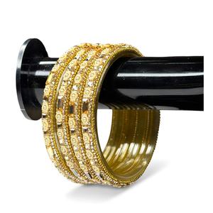 Conjunto de Brazaletes de Oro con Perlas Étnicas de Diseño, Corte Esmeralda, para Novias y Bodas, Alta Demanda, Resistente al Deslustre, Listo para Enviar - Product Image 3