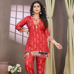 คอลเลคชั่นฤดูร้อนที่ทันสมัยชุดผ้าไหมวิสคอสสิสคอลสุดพิเศษชุดปาร์ตี้ลำลองสำหรับอินเดียและปากีสถานขายส่ง - Product Image 1