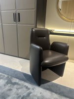 Chaise de salle à manger moderne de luxe Amande - Revêtement en similicuir amovible |   Meubles de maison au design contemporain pour le bureau à domicile