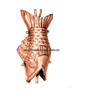 Cadena de lluvia de cobre artesanal Diseño de pez de boca ancha grande Ofrece un elegante flujo de agua desde el canalón hasta el suelo en más diseños - Product Image 6