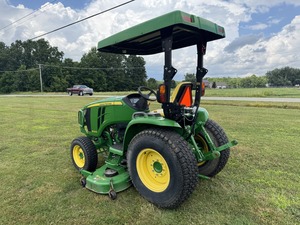 รถแทรกเตอร์จอห์นเดียร์ 3033R 33 แรงม้า ขับเคลื่อน 4 ล้อ คุณภาพพรีเมียม สภาพดี พร้อมใช้งาน ทั้งแบบใหม่และมือสอง เหมาะสำหรับงานเกษตรกรรม - Product Image 2