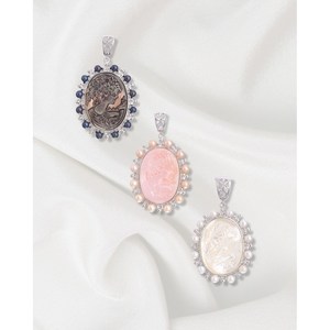 จี้คริสตัลมุกคาเมโอ - Product Image 1