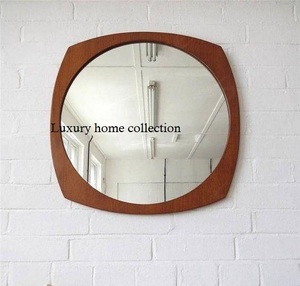 Hermoso Marco de espejo de madera para tocador de baño o decoración de pared de sala de polvo con detalles tallados atemporales - Product Image 5