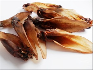 Masticables para perros con orejas de búfalo de agua natural empaquetados a medida, golosinas para orejas de vaca de alta calidad ecológicas - Product Image 3