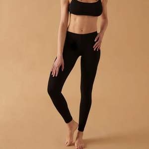 Vente en gros de leggings pour femmes pour un usage quotidien Tissu extensible doux et confortable - Product Image 3