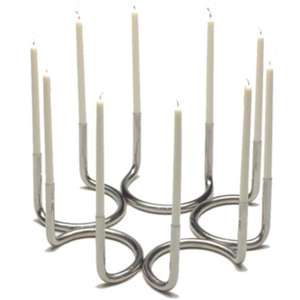 Bougeoir en aluminium de qualité supérieure avec des détails magnifiquement sculptés et du métal artistique pour un décor de luxe aux chandelles - Product Image 6