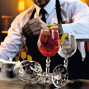 Verres à <span class=keywords><strong>vin</strong></span> ballon personnalisés <span class=keywords><strong>de</strong></span> luxe, verres à <span class=keywords><strong>vin</strong></span> en forme <span class=keywords><strong>de</strong></span> diamant, verres à <span class=keywords><strong>vin</strong></span> gravés, verres à <span class=keywords><strong>vin</strong></span> floraux en relief - Product Image 2
