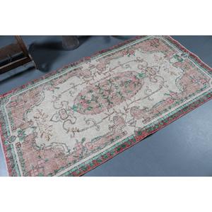 Tapis d'appoint vintage 3,5x6,7 pieds, tapis turc, tapis à motifs floraux rouges - Product Image 2