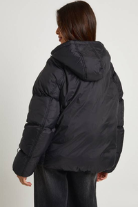 Chaqueta Acolchada de Lona Tejida Transpirable Verde Personalizada, Ligera y Moderna para Invierno - Product Image 5