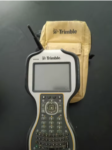 Estación robótica Trimble C5 con TSV-C3 Data RTK disponible para la venta en buen estado - Product Image 2