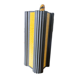 Bouchon de roue d'<span class=keywords><strong>avion</strong></span> en caoutchouc de cale de roue d'<span class=keywords><strong>avion</strong></span> d'aviation Offre Spéciale durable avec la corde pour des remorques de voyage, voiture, camping-car, camion - Product Image 5