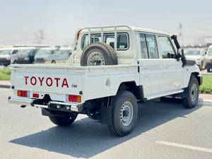 LANDCRUISERS LC79 2025 DE ALTA CALIDAD, 4x4, DOBLE CABINA, 2.8 LITROS DIÉSEL, MANUAL, EN PERFECTO ESTADO, IMPECABLE, MEJOR OFERTA - Product Image 3