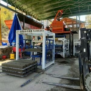 Bloc automatique d'usine de brique de moulage par vibration faisant la machine avec de haute qualité - Product Image 5