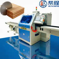 Scie bois CNC automatique PLC OMRON Coupe transversale robuste haute vitesse pour palettes en bois Equipement