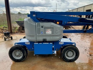2022 Z-45_25J DC Articulating Boom Lift Reliable Construction Equipment Ready for Export - Product Image 6