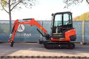 Mini-excavatrice Kubota KX027-4 2,7T |   Mini-pelleuse diesel pour la construction, les services publics et l'agriculture - Product Image 2