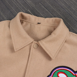 Veste universitaire Letterman en tissu de laine de haute qualité personnalisée du fabricant OEM pour hommes Stand Chenille Broderie Cuir Hiver - Product Image 2