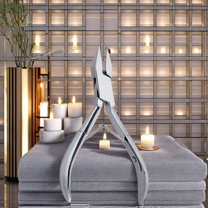 Stahlmann Pro Professional Coupe-ongles professionnel ultra-affûté en acier inoxydable antidérapant à ouverture large et lame droite 2026 - Product Image 2