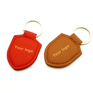 Porte-clés en cuir personnalisable avec impression de logo Design léger et durable Parfait pour les événements de marque et un usage quotidien - Product Image 1