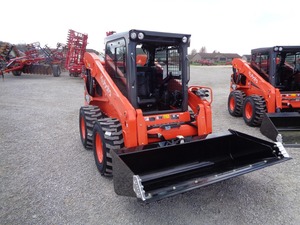 รถตักล้อยางขนาดเล็ก Kubota SSV75 เครื่องยนต์ดีเซล 75 กิโลวัตต์ แรงยกสูง รุ่นกะทัดรัด - Product Image 2