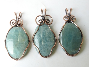 Pendentif pour enfants en alliage de cuivre avec cabochon lisse en aquamarine, enveloppé de fil, pierre de bonne qualité certifiée, bijoux tendance et décontractés - Product Image 3