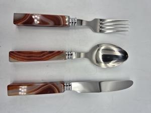 Juego de cubiertos con mango de resina de diseñador con cabeza de Acabado plateado para boda, comedor, hogar, cocina, restaurante y catering - Product Image 3