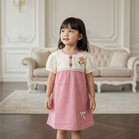 Robe en popeline élégante et tendance Raina, motif floral, écologique, moderne, douce, en coton tricoté de qualité supérieure