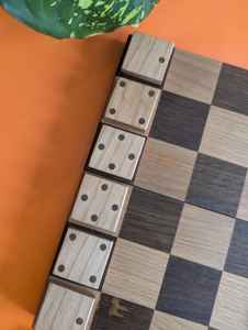 Tablero de Ajedrez de Madera Premium con Incrustaciones de Marquetería, Elegante Juego de Estrategia Clásico Hecho a Mano para Juegos Mentales Educativos y Regalos - Product Image 4