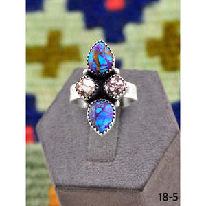Bague ajustable artisanale Southwest avec dahlia violet, magnésite cheval sauvage et turquoise sertie en argent sterling – Cadeau - Product Image 5