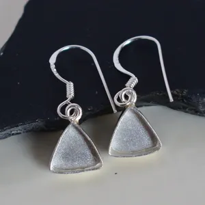 Plata de Ley 925 Ajuste en blanco Par de pendientes Collet 7 MM a 30 MM Forma de trillón Bisel de piedras preciosas Copa Pendiente en blanco Joyería - Product Image 2