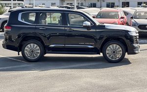Livraison Rapide Vente Chaude Véhicules d'occasion Land Cruiser 2026 4.0L Automatique VX Hybride d'occasion à bas prix Conduite à gauche/droite - Product Image 6