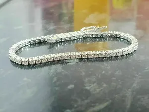 925 Sterling 3ct Infinity Linked Moissanite Diamond Bracelet de tennis Bracelets et bracelets en diamant élégants et élégants - Product Image 5