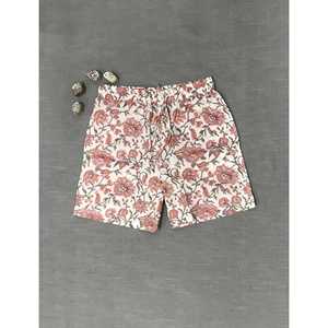 กางเกงขาสั้นผ้าฝ้ายพิมพ์ลายบล็อก 100% - ไซส์เล็ก เอวกลาง ระบายอากาศได้ดี พร้อมลวดลายตกแต่ง - Product Image 1