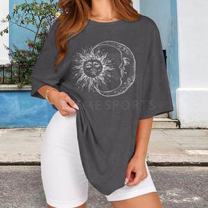 T-shirt grande taille pour femme avec fentes latérales et design décontracté T-shirt coupe décontractée pour femme grande taille avec style tendance - Product Image 4
