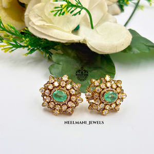 Pendientes de tuerca con elegancia floral en rubí rosa y piedras preciosas verdes, engaste de bisel en oro blanco, oro amarillo y oro rosa, certificado IGI - Product Image 3
