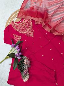 Excellent High Quality Pure Viscose Chanderi Silk Fabric Floral Printed Knee Length <b>Kurti</b>& Pent With Dupatta Set At Lower Rate - Product Image 6