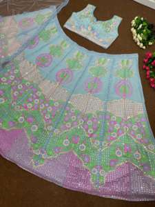 Lourd exclusif designer indien coloré brodé travail manuel Lehenga Choli avec chemisier traditionnel personnalisé vêtements en gros - Product Image 5