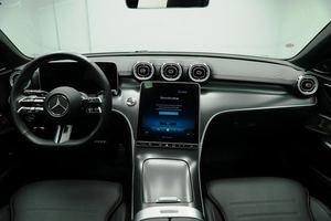 Shinning Black Used 2024 Mercede-s Ben-z C-Class C 300 4MATIC con ruedas de aleación Asientos de cuero Sistema de navegación Asiento calefactable - Product Image 3