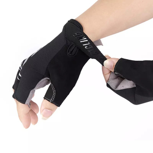 Vente en gros de gants de cyclisme demi-doigts Gants de vélo de course respirants en cuir avec gel pour l'équitation thermique-Caractéristiques pour le voyage - Product Image 5