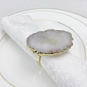 Rond de serviette en résine blanche chic pour décor de table de luxe événements de mariage fête hôtel salle à manger porte-serviette moderne de l'inde - Product Image 4