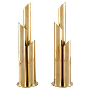 Vase à fleur décoratif en aluminium doré pour un style intérieur de luxe, parfait pour les hôtels et les maisons de créateurs - Product Image 2